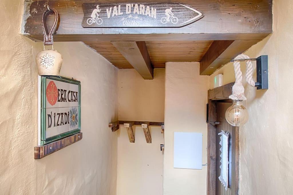 Saplan Real Estate Casa Izadi Apartman Bossòst Kültér fotó