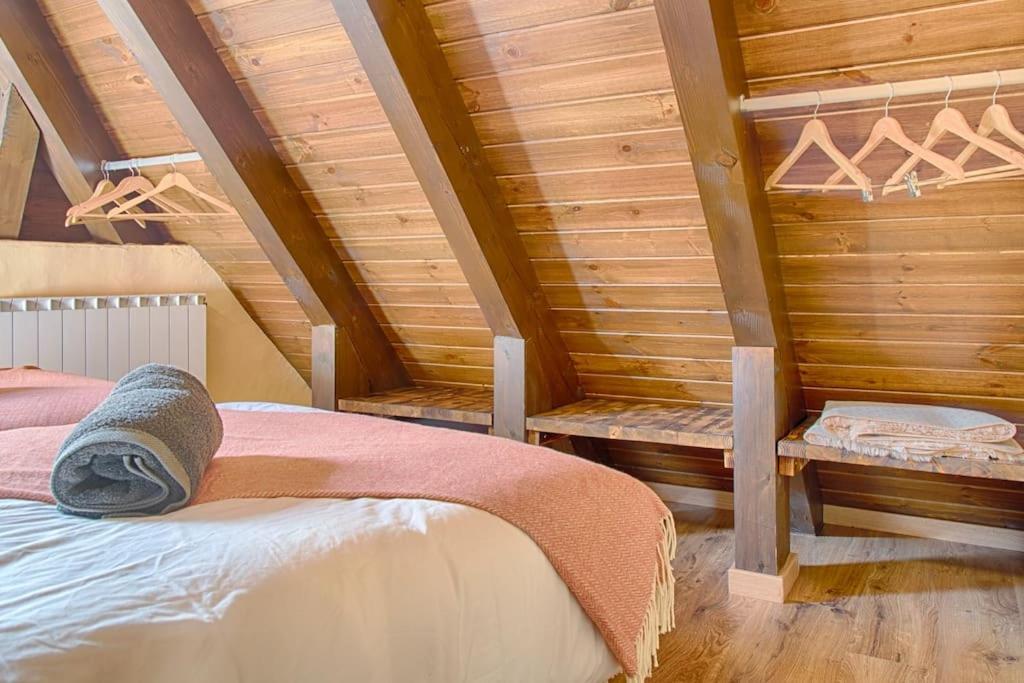 Saplan Real Estate Casa Izadi Apartman Bossòst Kültér fotó